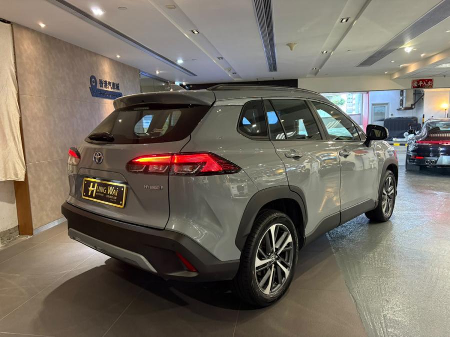 Corolla Cross Hybrid - Image 2